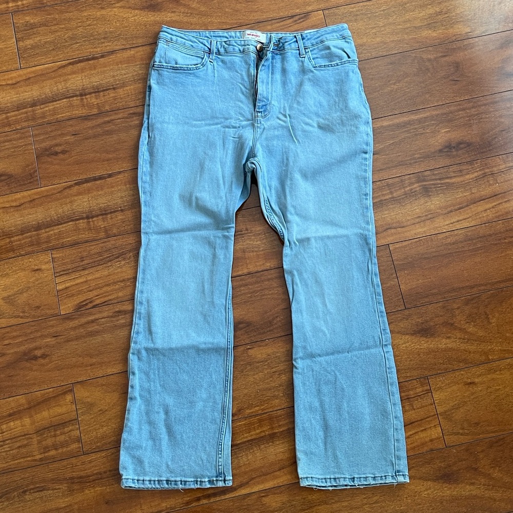 Wrangler Light Blue Bootcut Jeans Size 16